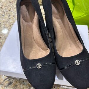 Gio bans Black Flats with Silver Accent